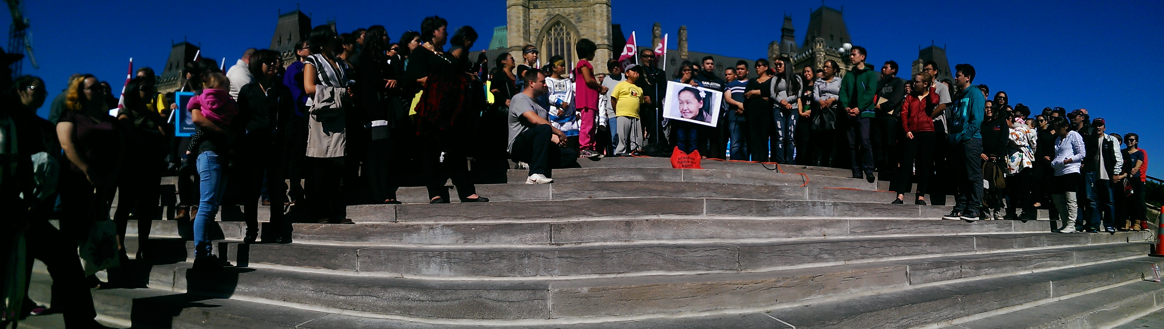 mmiw-vigil-10-4-16-parliament-ottawa